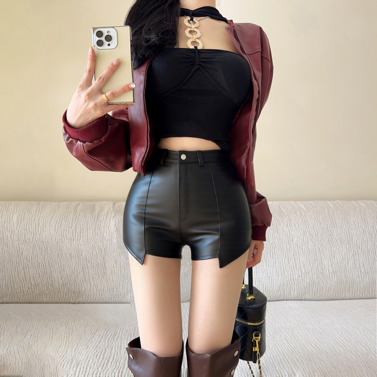 黑色PU皮短裤女2025秋季新款高腰显瘦包臀短裤紧身弹力不规则靴裤