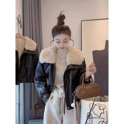 秋新款大车SO翻领绒衣短O外套皮女保TUE暖时尚加减龄酷飒机P冬U皮