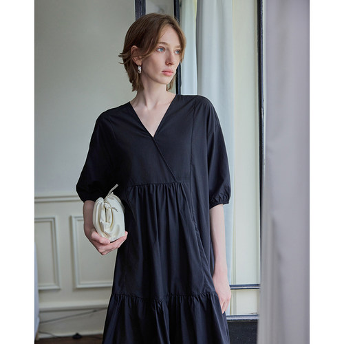 环保莱赛尔棉，A字大廓形，V领设计