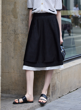 MSLAN复古黑白撞色轻盈针织A字裙呼吸感花苞拼接松紧腰质感半身裙