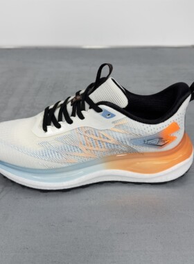 男鞋2026新款男士休闲鞋春复古跑鞋男潮流百搭运动鞋子