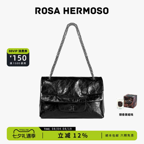 松弛轻盈的包身造型 营造复古大容量链条包