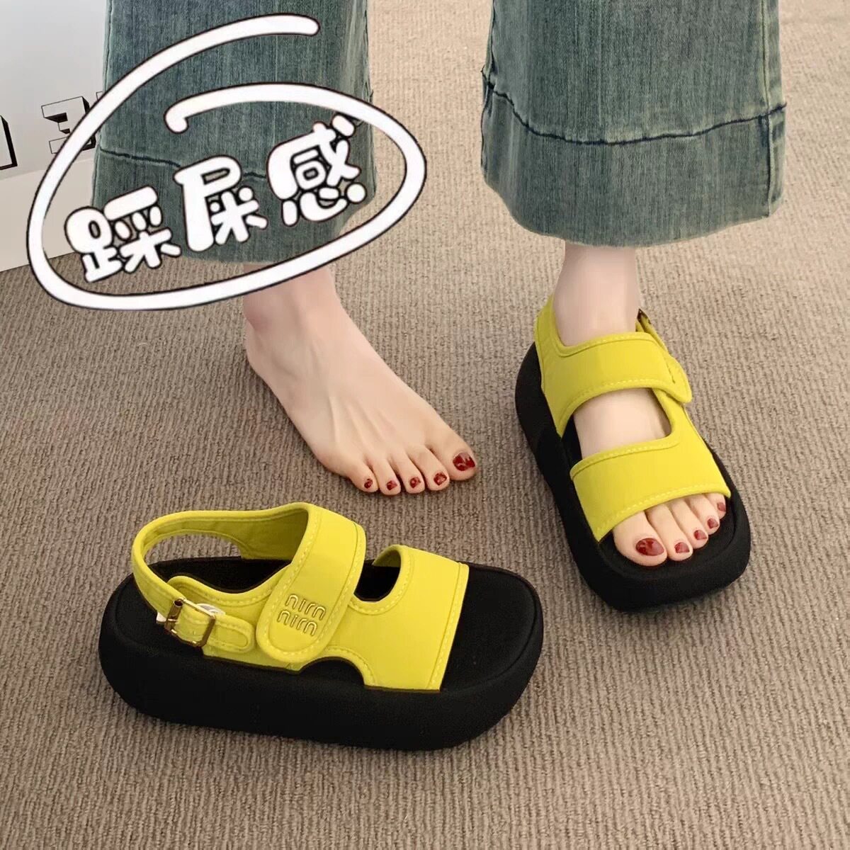 厚底凉鞋女夏外穿2026新款爆款超火软底不累脚女士休闲沙滩罗马鞋