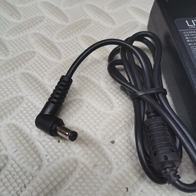 英特尔 NUC10代薄款火牛电源适配器 航嘉19V4.74A HKA09019047-6U