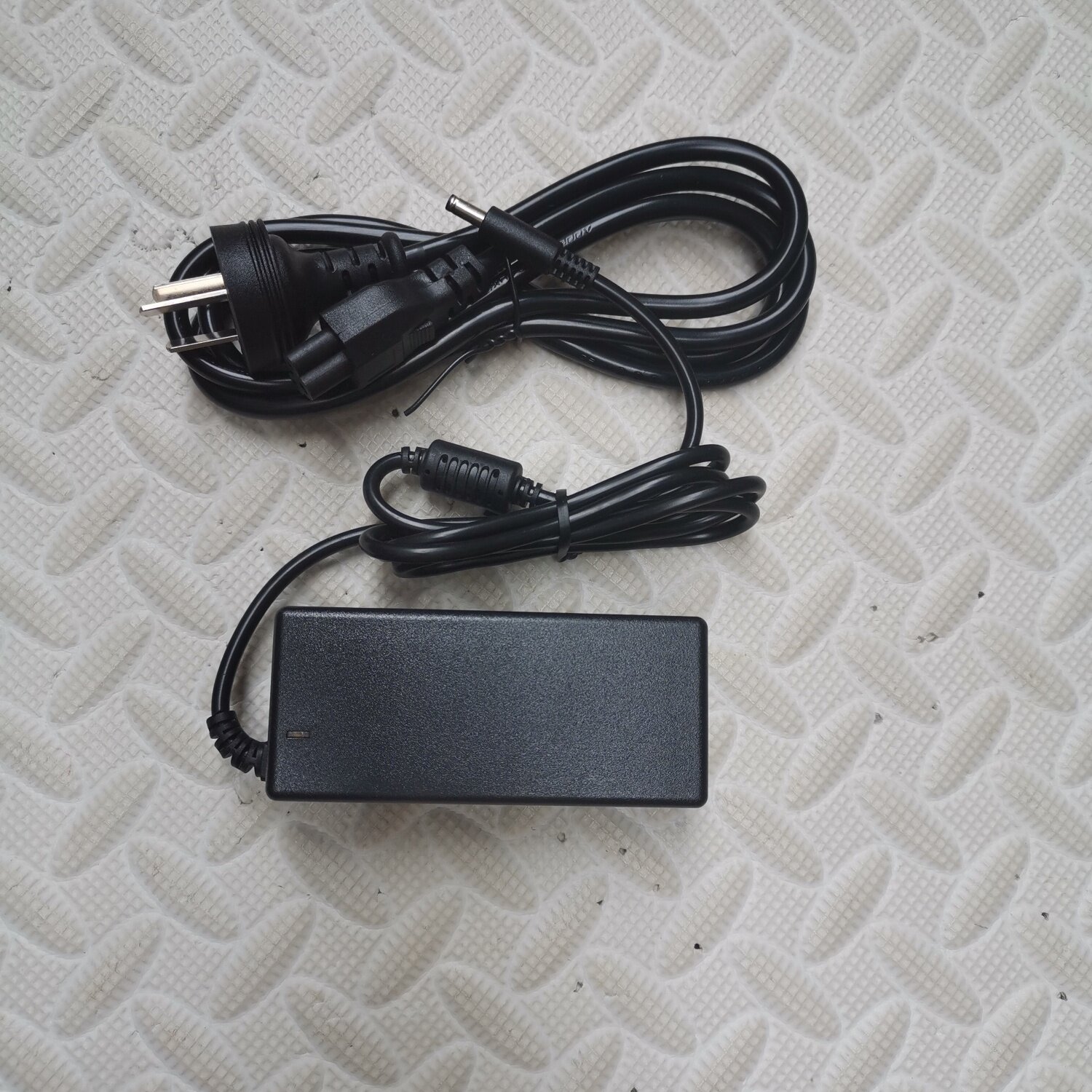 戴尔D3100扩展坞电源适配器变压器19.5V3.34A 电源充电线送线