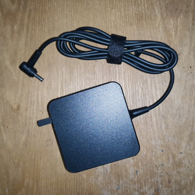 华硕VivoBook15X V5100E V5050E电源适配器19V3.42A充电线65W