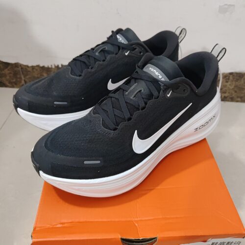 Nike Vomero Plus 超 HV8150-002 发广东BB主图实拍瑕疵介意勿拍C
