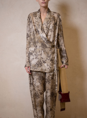 UMA WANG 25春夏 KHLOE JKT桂花碎花系带道袍西装