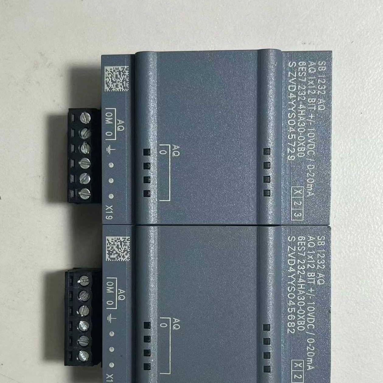 S7232-4HA30-0XB0 6ES7 232-4HA3议价 也可为维修！！