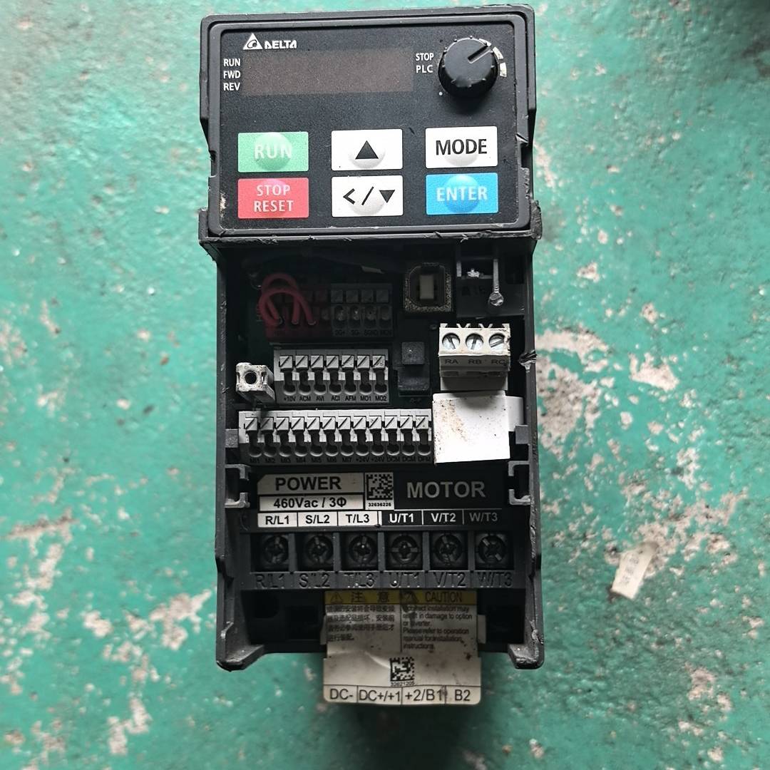 台达变频器VFD4A2MS43ANSAA  议价 也可为维修!!