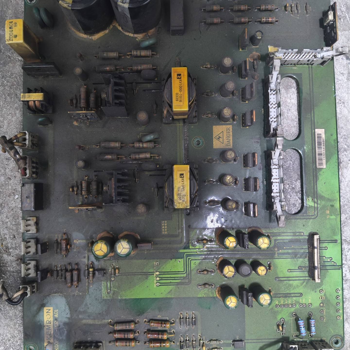 科姆龙KV1900系列变频器议价 也可为维修！！