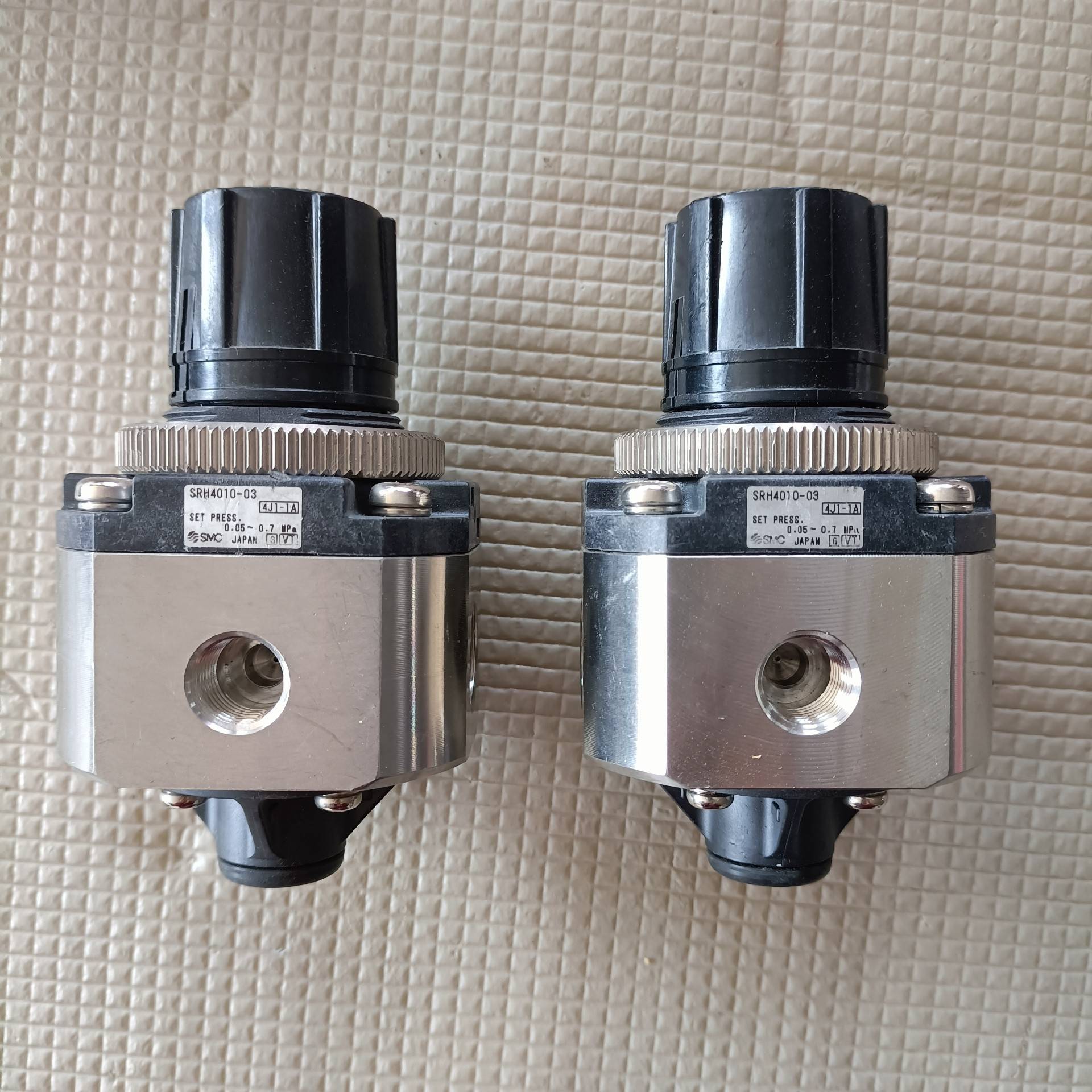 SMC调压阀 SRH4010-03，0.05议价 也可为维修！！