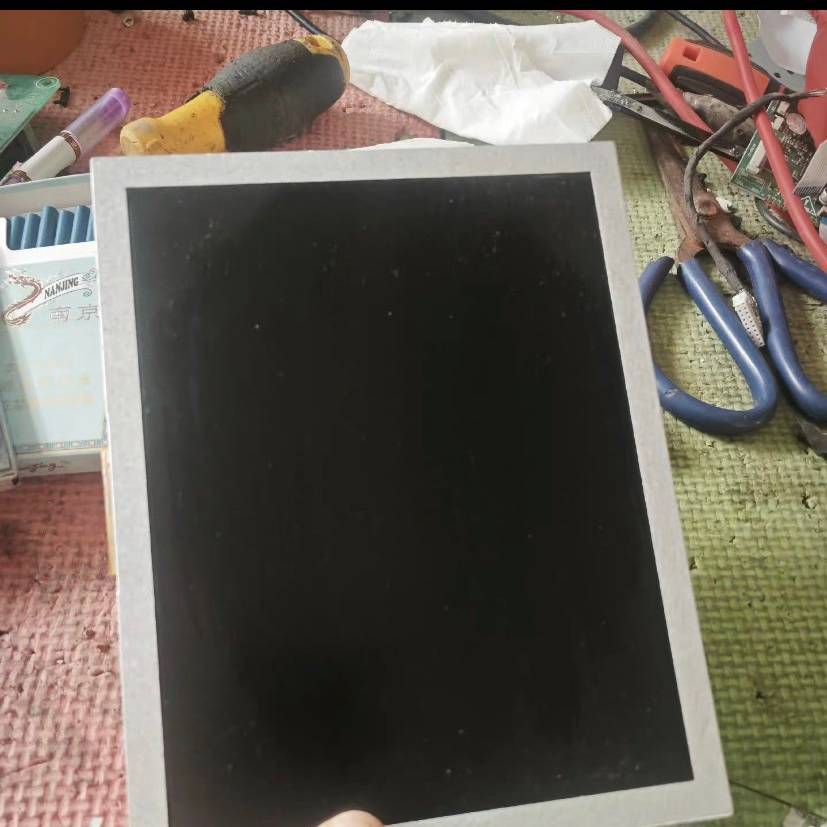 8寸50p液晶屏+EE080NA-06A+通议价 也可为维修！！