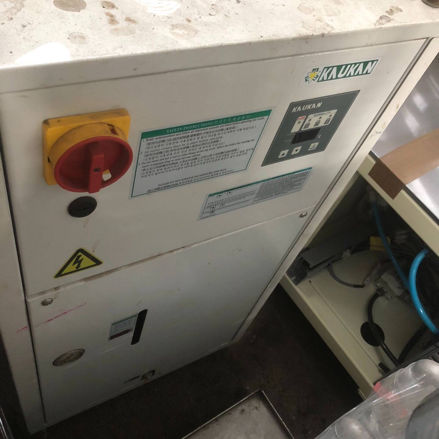库卡S P T S ／1350 w冷水机议价 也可为维修！！