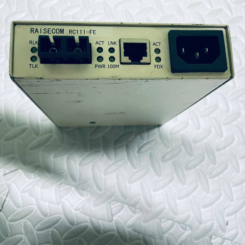瑞斯康达光电转换器RC111议价 也可为维修!!