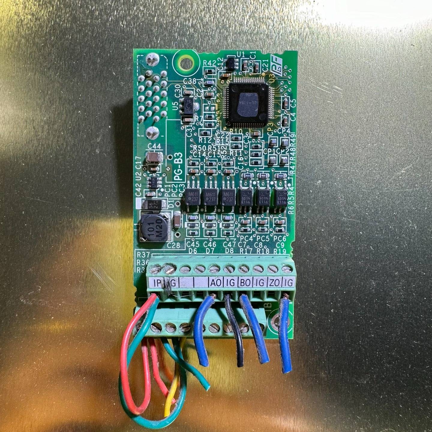 安川A/H1000PG卡PG-B3议价 也可为维修！！