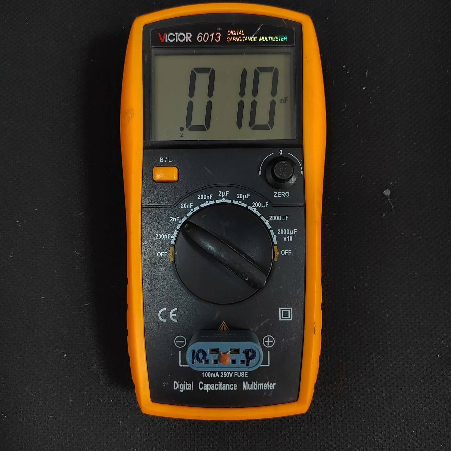 胜利VC6013电容表万用表议价 也可为维修！！