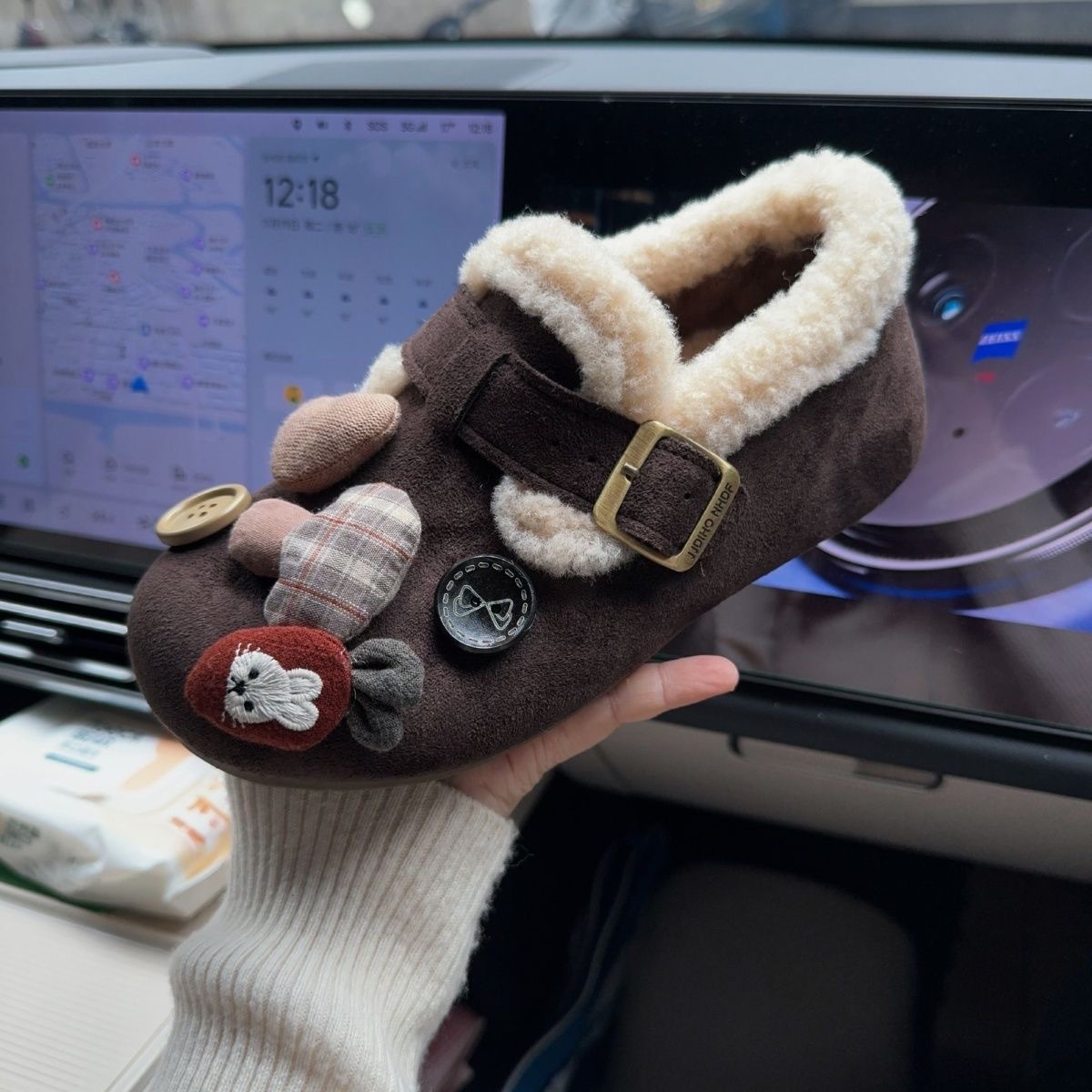 围巾小熊全包加绒勃肯鞋女2025冬季新款一脚蹬毛毛鞋厚底复古单鞋