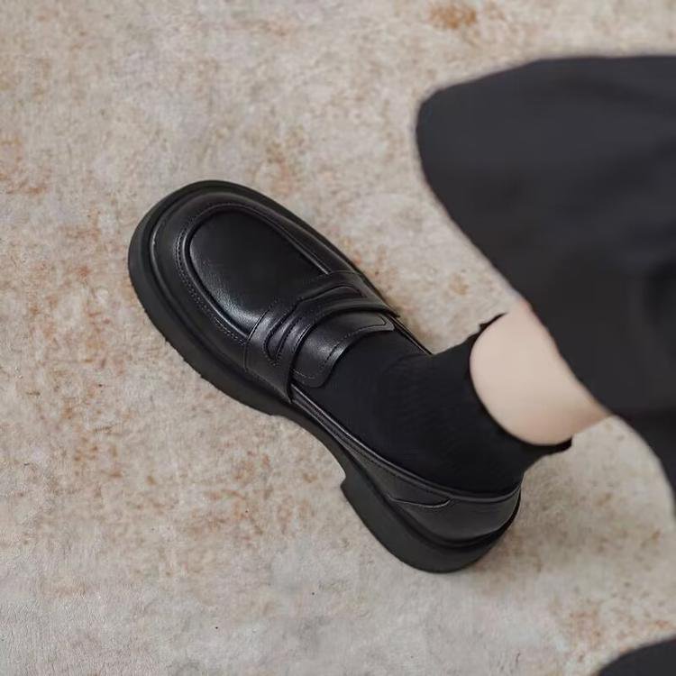 里外真软皮棕色乐福鞋女2023秋新款小皮鞋英伦风厚底一脚蹬jk单鞋