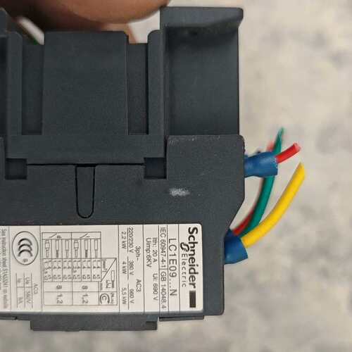 议价交流接触器LC1E0910M5，带热继电器，实物拍摄，