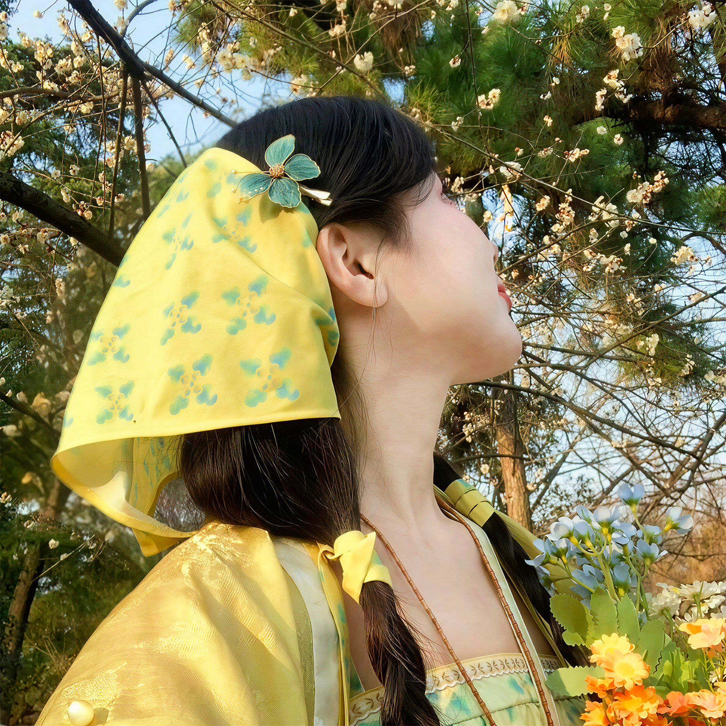 春游拍照头巾小方巾三角巾女2026新款高级感田园野餐穿搭汉服头饰 - 实物图
