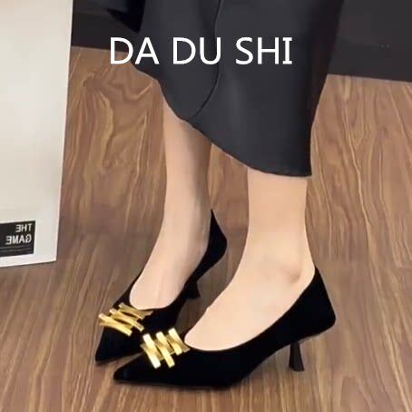 羊皮版~金属扣细跟尖头单鞋女浅口真皮高跟鞋黑色不累脚职业鞋