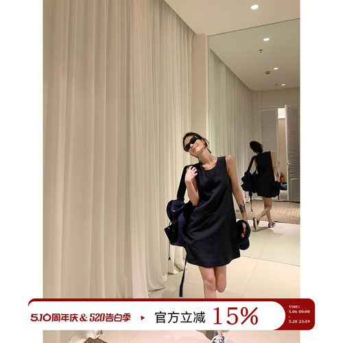 吴童童天丝藏青色圆领背心连衣裙