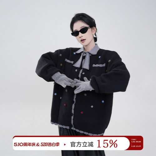 吴童童撞色圆领长袖软糯毛衣外套