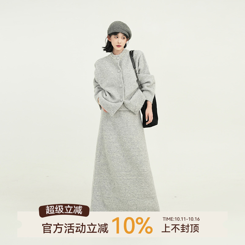 吴童童钉珠圆领针织长袖毛衣外套
