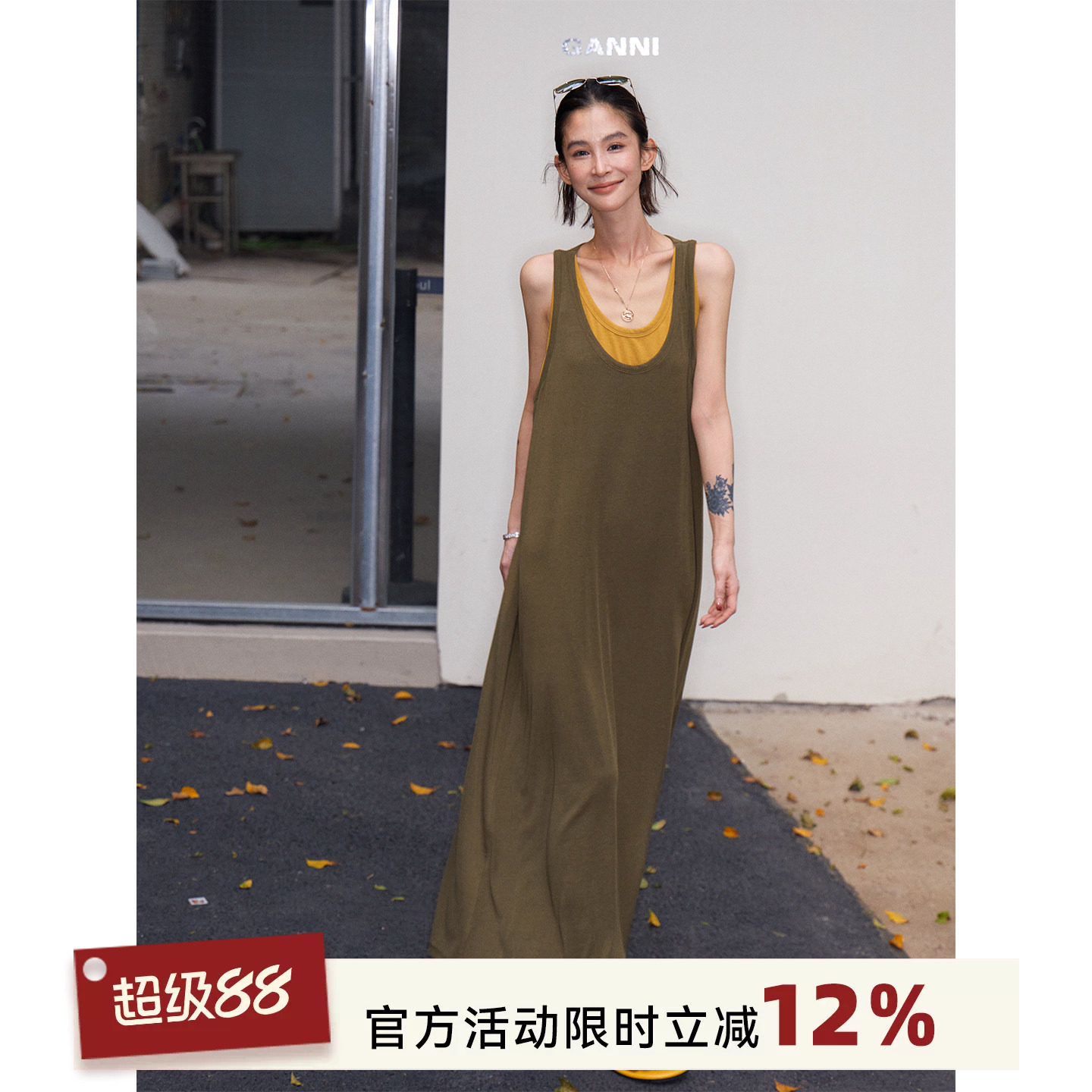 吴童童假两件含莱赛尔背心连衣裙图片
