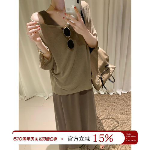 慵懒蝙蝠袖外搭露肩罩衫女夏