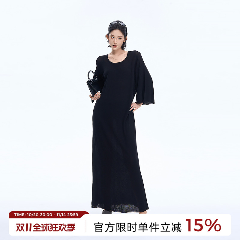 吴童童黑色薄款长袖针织连衣裙
