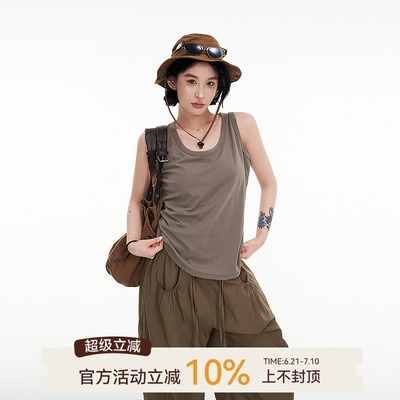 吴童童U领无袖露肩内搭背心