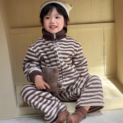 男童睡衣2025新款秋冬季加厚珊瑚绒儿童家居服卡通拉链套装可外穿