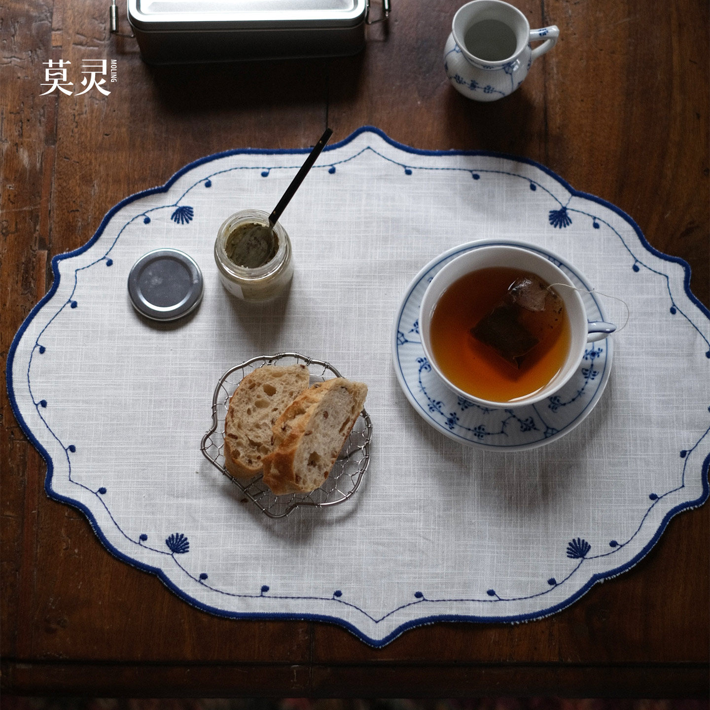 棉麻刺绣餐垫防水防油餐巾法式图片