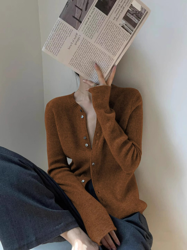 美拉德焦糖色针织开衫女秋季别致绝美内搭打底毛衣欧货高级感上衣,女装/女士精品,毛针织衫,淘宝优惠券,粉丝福利购,淘宝优惠卷