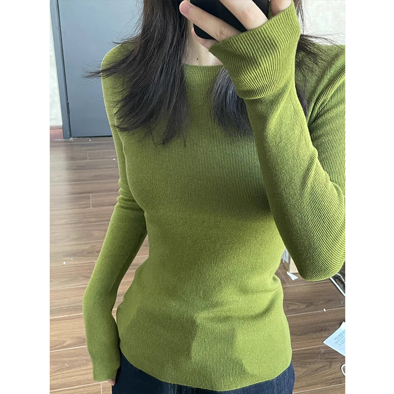 牛油果绿羊毛针织打底衫女秋冬圆领内搭可外穿高级感修身长袖上衣