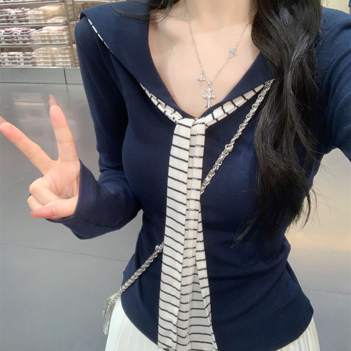 藏青色新款海军领长袖修身T恤秋冬时尚显白休闲风温柔气质短上衣