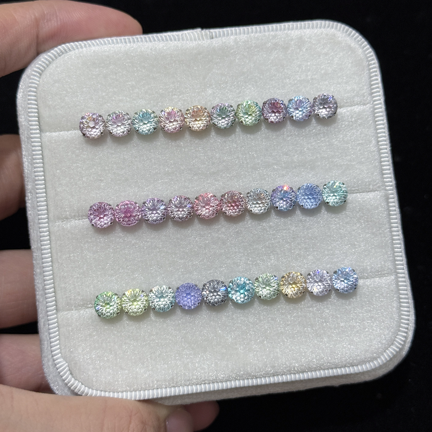 爆闪渐变烟花切医用钛合金耳钉耳骨耳蜗防过敏碗底内螺纹灭菌发货