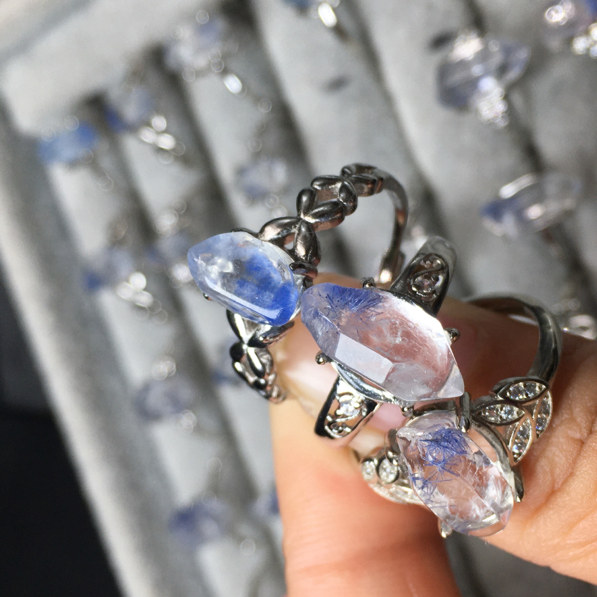 手工制作个性天然蓝线石随行戒指铜托镶嵌  清新甜美简约气质款