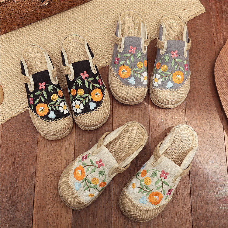 2025民族风潮流拖鞋外穿布鞋古风绣花拖鞋女一脚蹬手工编织拖鞋夏