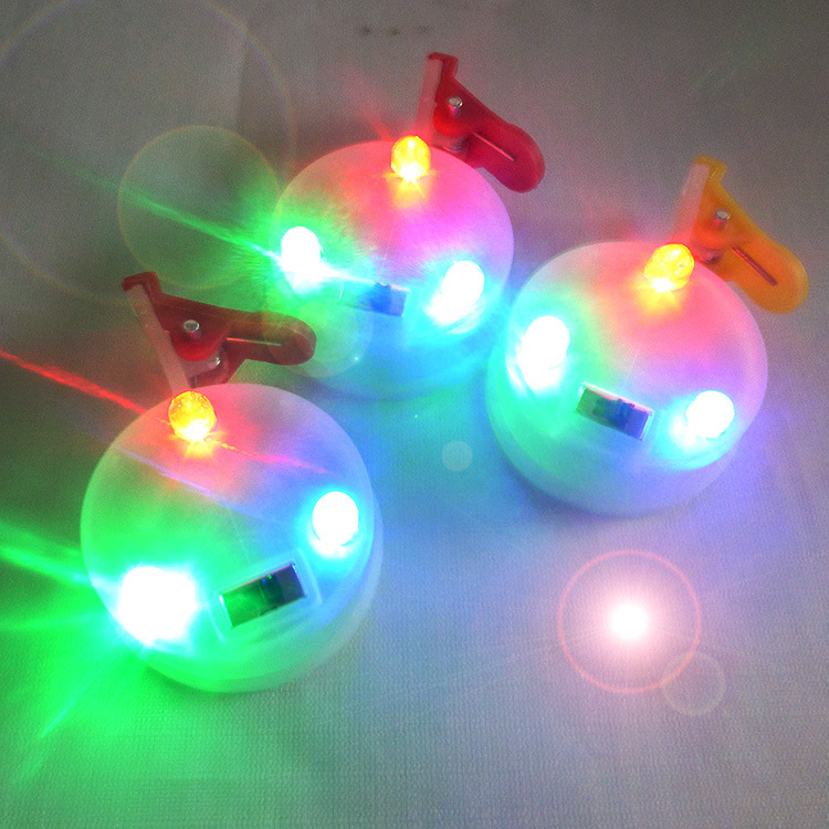 潍坊风筝夜光风筝灯3头6线灯彩色