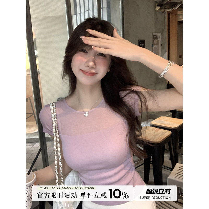 Yuyueer 别致短袖针织T恤女夏季修身粉色打底衫收腰短款紧身上衣 - 实物图