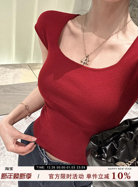 愉悦愉悦 方领短袖针织红色T恤女夏季高级紧身短款修身打底衫上衣