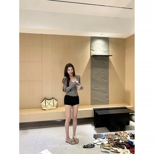 3.26 高腰显高显瘦显腿长气质百搭黑色短裤 愉悦喻悦 NEW