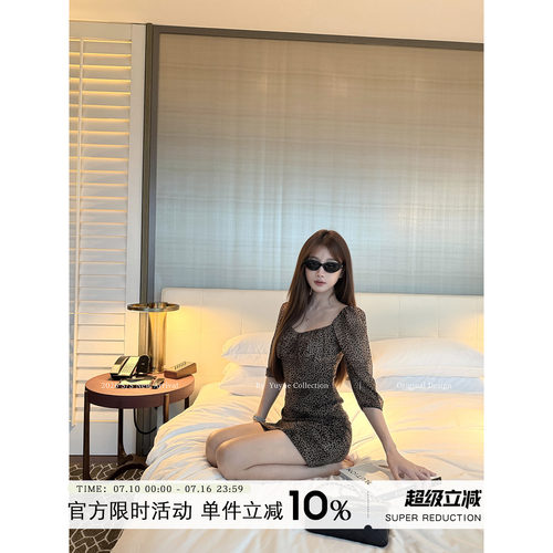 豹纹方领桃心领连衣裙女夏季