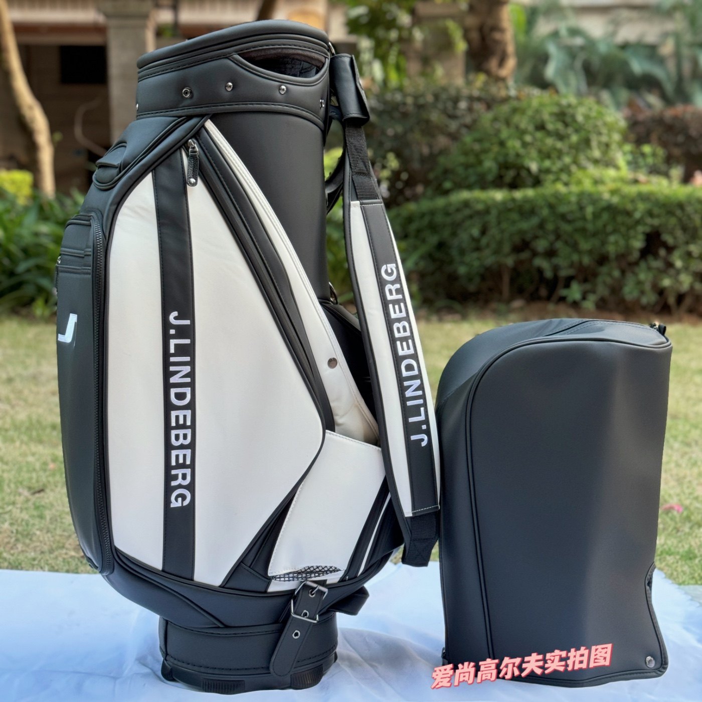 thumbnail for New Korean Golf Bag, Men's and Women's Fashionable High-End Golf Bag, Large-Capacity Golf Club Bag, Professional Golf Bag