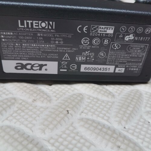 Acer宏碁S220HQL S190WL液晶显示器屏19V1.58A电源适配器线变压器