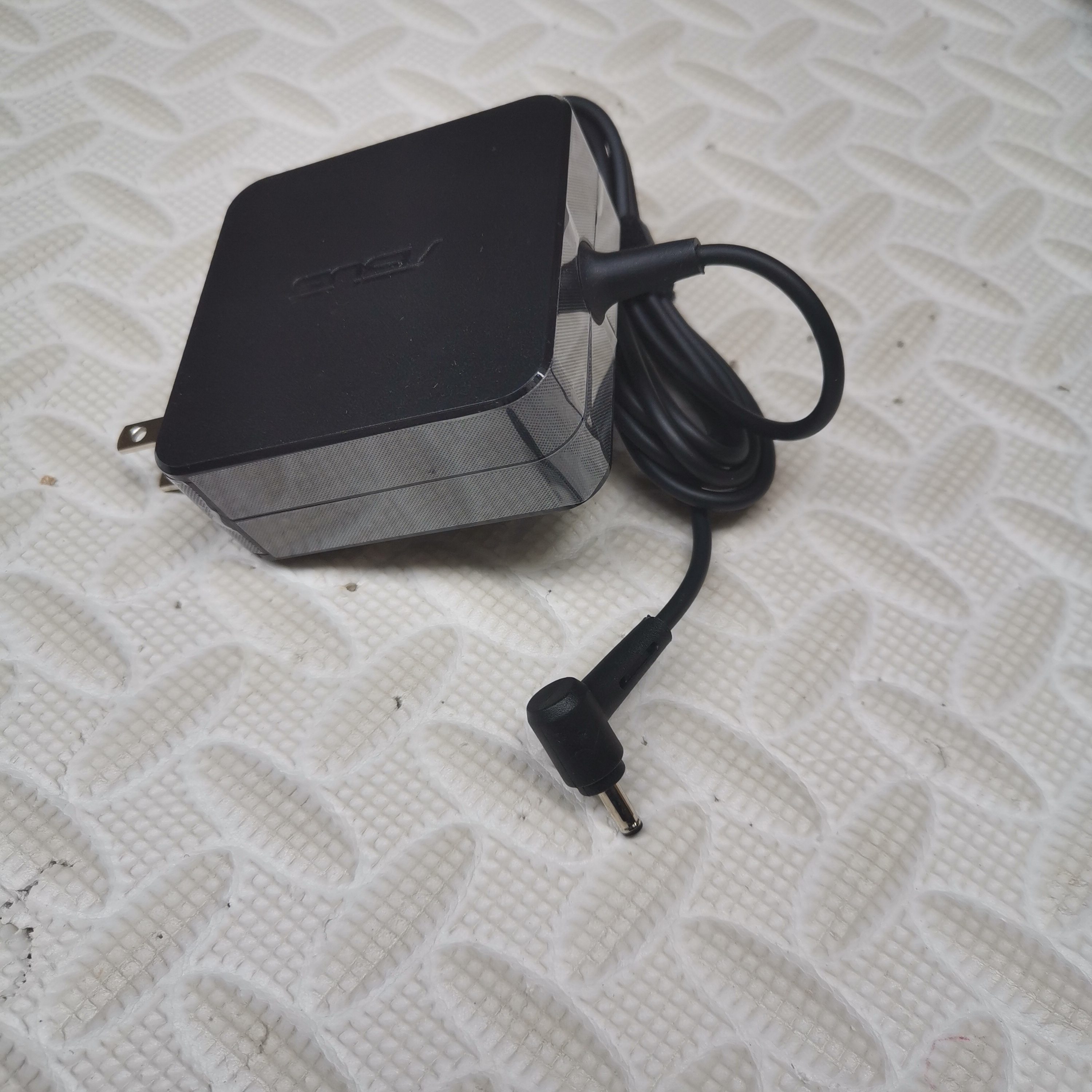 华硕PRO451L 450C PU550 500VC电源适配器19V 3.42A小针口65W