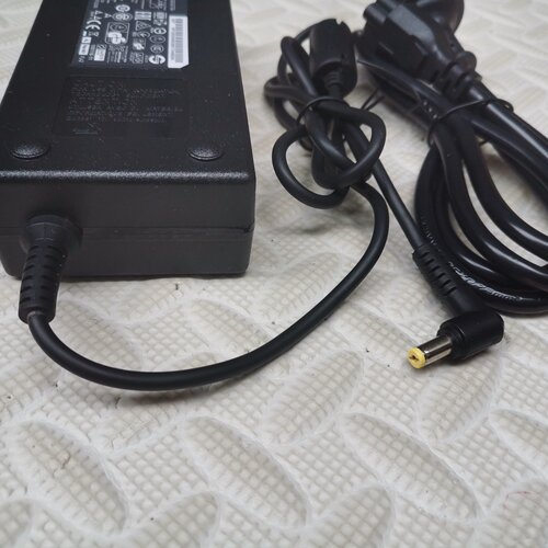 宏基19.5V6.92A A715-71G电源适配器暗影骑士N19C5笔记本充电器线